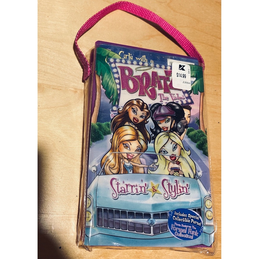 Bratz Starrin & Stylin VHS Movie 2004 with Collectible Purple Purse Case MGA